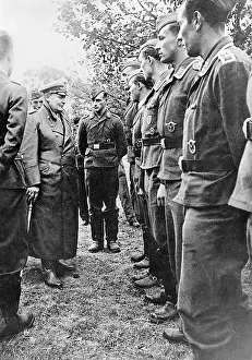 Experience: Hermann Goring visits soldiers of the Luftwaffe, 1940