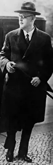 Gestures: Hermann Mueller