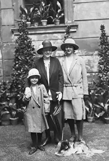 Greiz: Hermine Reuss Elder line with two children, 1926