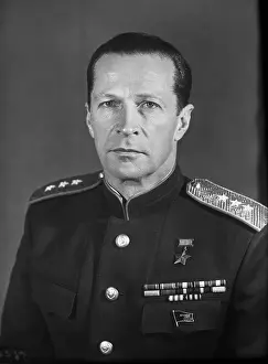 Gromov: Hero of the Soviet Union M.Gromov