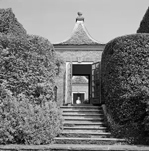 Gazebo: Hidcote Manor
