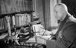 Yankov: ?hief marshal of the artillery N.Voronov