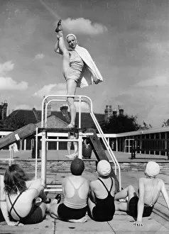 Hornsey: High kicking