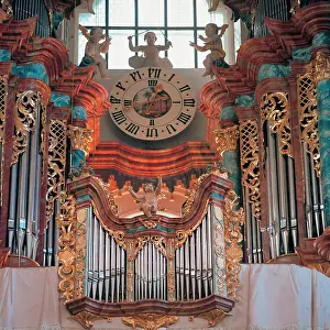 1153: High organ in the minster