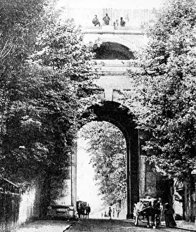 Highgate: HIGHGATE ARCHWAY