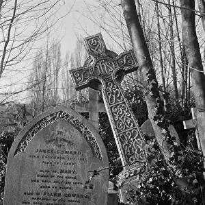 Graveyards: Highgate Cemetery