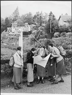Callander: HIKERS BY SIGNPOST 1926