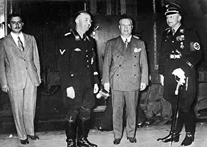 Eberstein: Himmler, Bocchini, von Eberstein in the station at Munich