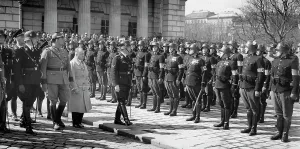 Heldenplatz: Himmler in Vienna