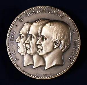1852: Hind, Goldschmidt and Luther, circa 1900. Medal