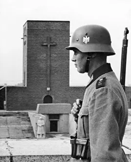 Parapet: The Hindenburg-crypt in the Tannenberg Memorial, 1937