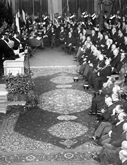 Dignitaries: Hindenburg holding a speech at the liberation