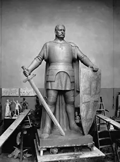 Cenotaph: The Hindenburg monument depicts a German knights