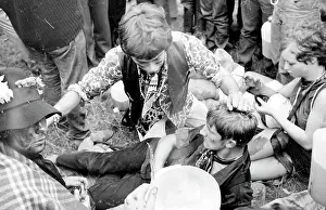 Woburn: Hippies relaxing at Woburn Park