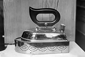 Thus: Historic iron, 1910s