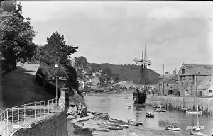 Pathway: Historic Looe Harbour