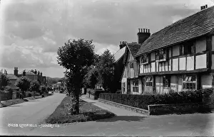 Sidewalk: Historic Street in Lindfield