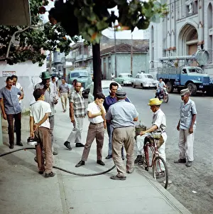 Strassenszene: Historical Cuba - Santa Clara