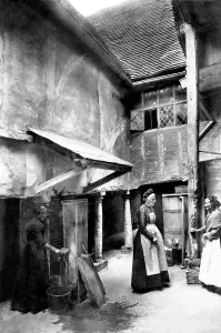 Hitchin: Hitchin, the Inner Courtyard, The Biggin 1903