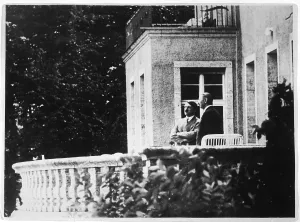 Godesberg: HITLER WITH CHAMBERLAIN