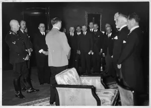 Esser: HITLER/HOTELIERS 1936