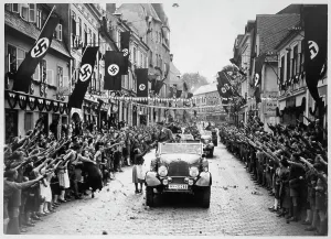 Karlsbad: HITLER/KARLSBAD ARRIVAL