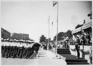 Laboe: HITLER/KRIEG'S PARADE