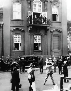 Diplomatic: Hitler, Meissner, Neurath, and Hoffmann, after