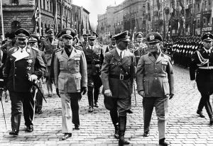 Koenigsplatz: Hitler and Mussolini in Munich, 1938