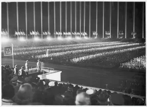 Wiese: HITLER/NUREMBERG/NIGHT