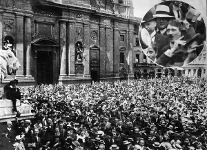 Odeonsplatz: Hitler at the Outbreak of World War I in Munich, 1914