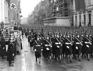 Wilhelms: Hitler at parade, Wilhelmstrasse, Berlin