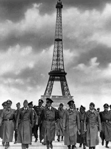Arno: Hitler in Paris, 1940