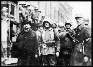 Putsch: HITLER PUTSCH/1923
