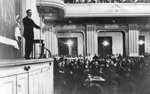 Bourgeois: Hitler as a speaker, 1930