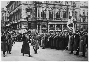 Schwarzenberg: HITLER/STREETS OF VIENNA