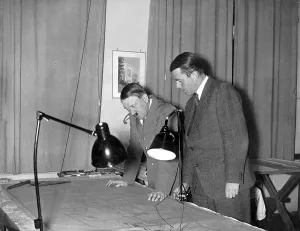 Anglepoise: Hitler views building plans with architect Speer
