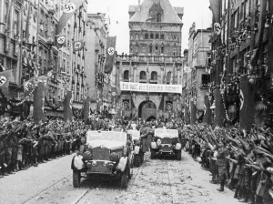 Jubilation: Hitler is welcomed in Danzig, 1939