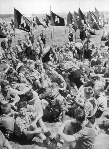 Hitlerjugend: HITLERJUGEND SUMMER CAMP
