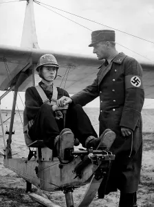 Flyers: HJ-member during a gliding lesson in Trebbin, 1940