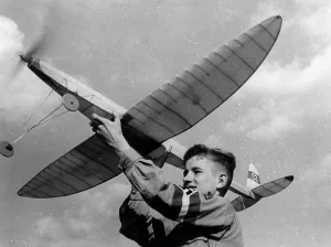 Koepenick: HJ member with model airplane in Berlin, 1939