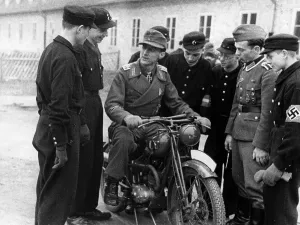 Grossdeutschland: HJ military training camp, 1944