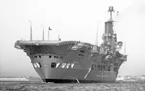 HMS Ark Royal (91)