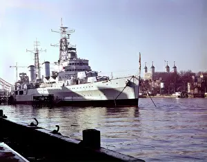 Nagele: H.M.S. Belfast, Pool of London