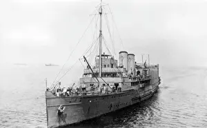 Queenstown: HMS Empress aircraft carrier, WW1