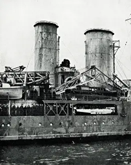 Encounter: HMS Exeter returns home from River Plate battle, WW2