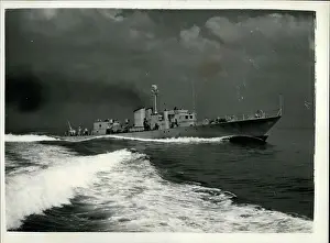 Gosport: HMS Grey Goose in demonstration off the Isle of Wight