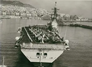 Hermes: HMS Hermes (R12) entering Algiers Harbour, August 1960