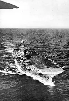 Foredeck: HMS Indomitable at sea, Second World War, 1945