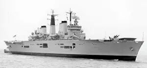 Invincible: HMS Invincible R05